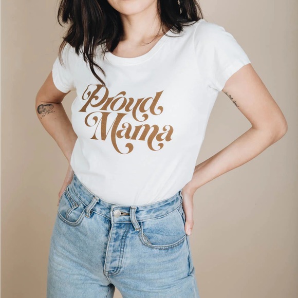 Proud Mama Scoop Neck T-Shirt - Picture 2 of 9